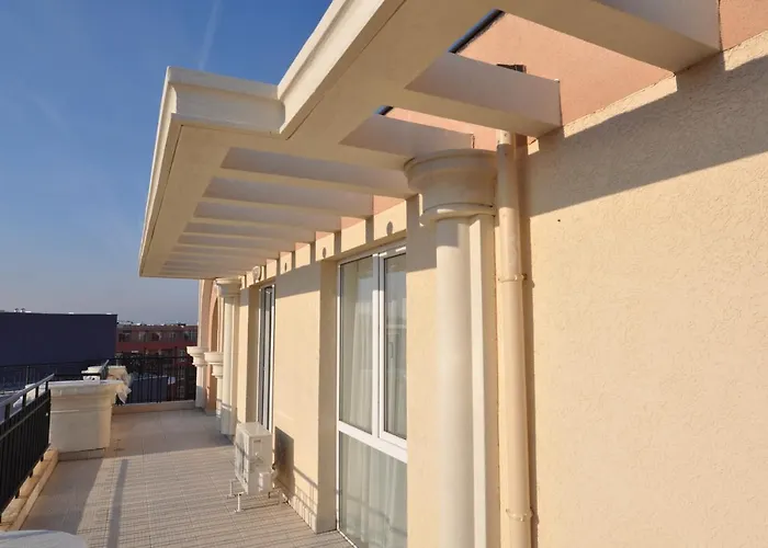 Boutique Rainbow 4 Hotel