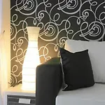 Boutique Rainbow 4 Hotel