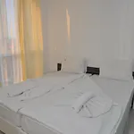 Boutique Rainbow 4 3* Sluneční pobřeží